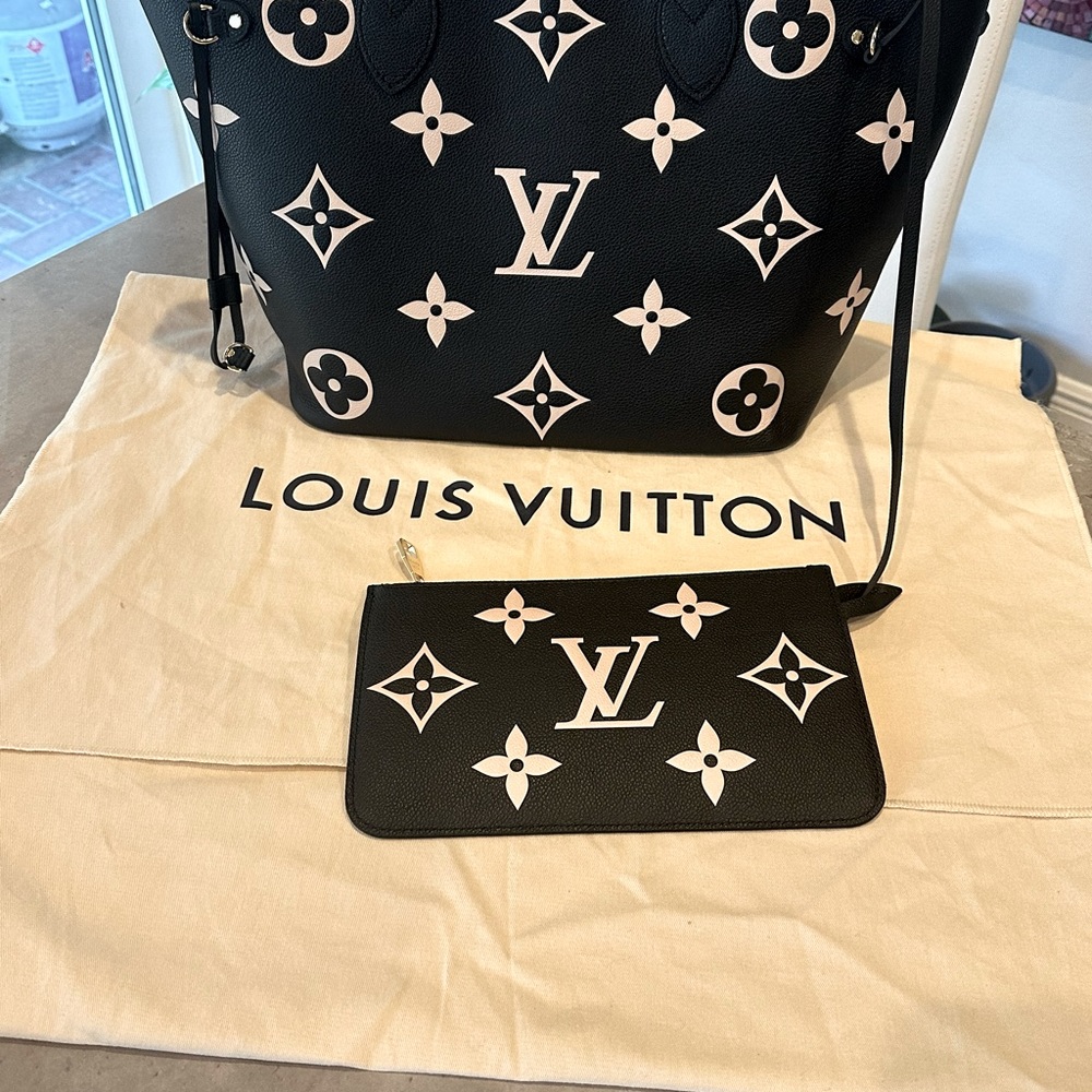 Beautiful neverfull bag brand new